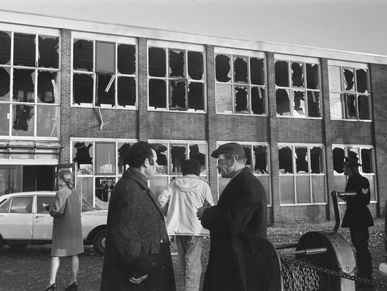 Terug naar Toen: Vandaag in 1983 kwamen bij een explosie in de kruitfabriek Muiden 3 mensen om het leven