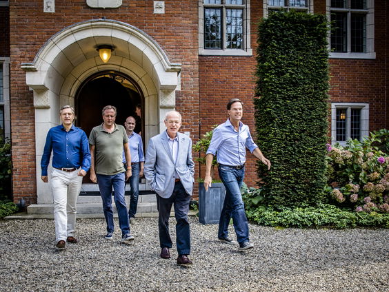 NSC, BBB, VVD en PVV vandaag weer om tafel in Hilversum