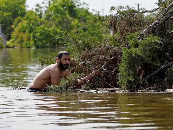 Wat voor ecocidische ramp is er gaande rondom Cherson?