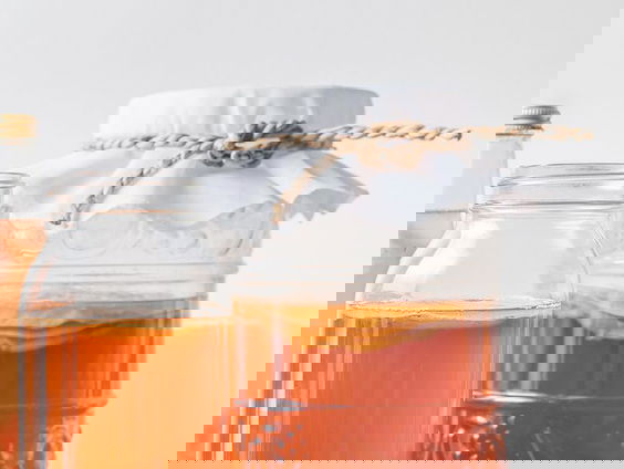 Hoe maak je je eigen kombucha? Meneer Wateetons legt het uit.