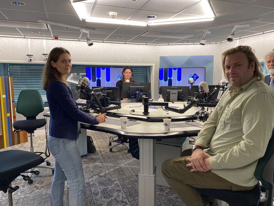 Karina Beuving en Lennard Jasper over benarde situatie van de wolf in Nederland