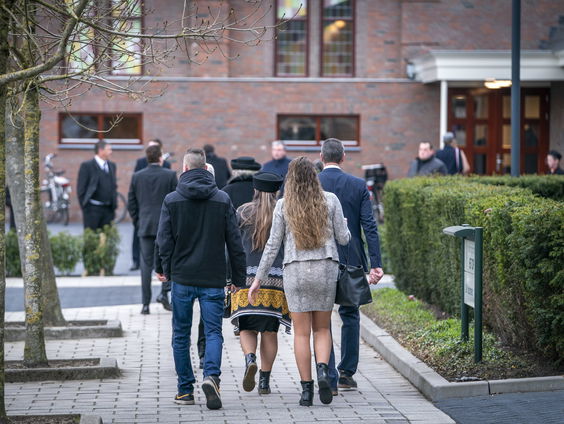 Zeker vijftig kerken laten meer dan honderd mensen in hun kerkdiensten toe