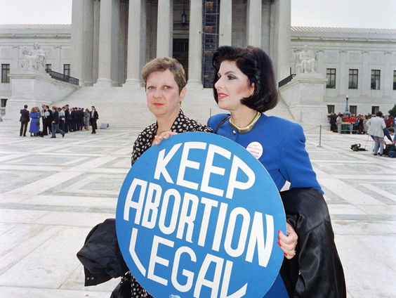 Hooggerechtshof draait recht op abortus terug in de VS