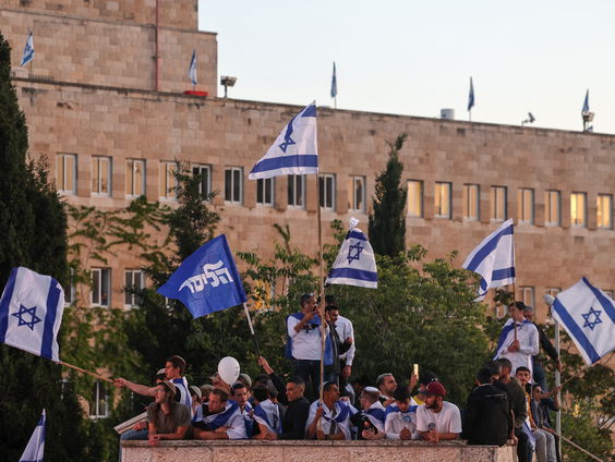 Omstreden vlaggenmars in Jeruzalem