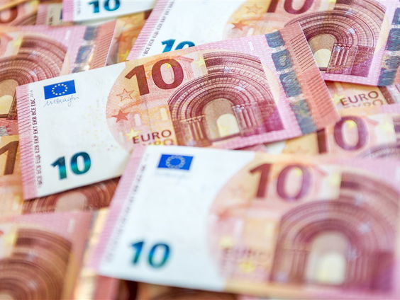 Stand.nl: De rijkste Nederlanders moeten meer belasting betalen