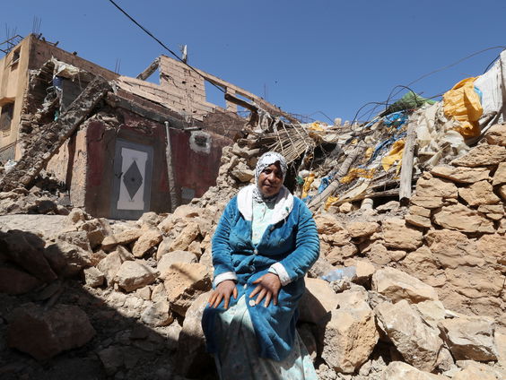 Wat zegt de hulpverlening over de positie de Marokkaanse koning?