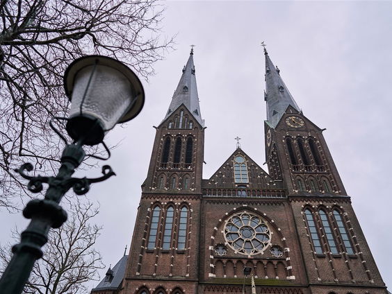 Moet de overheid stoppen met doorgeven persoonsgegevens aan kerken?