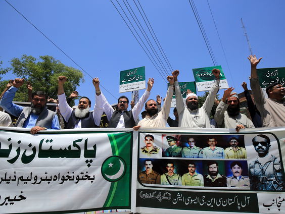 Al wekenlang onrustig in Pakistan. Wat is er aan de hand?