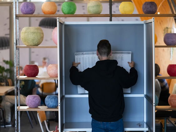 Stand.nl: 'Zweeft u nog?'