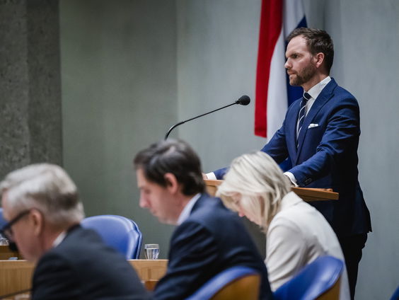 Herinneringsmunt voor Afghanen die voor Nederland hebben gewerkt