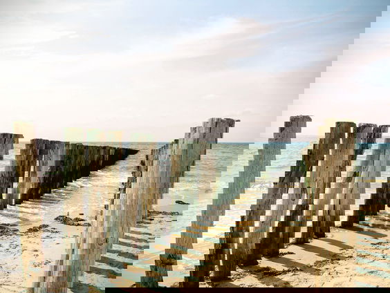 Peuken rapen op het zand: dit is het schoonste strand van Nederland