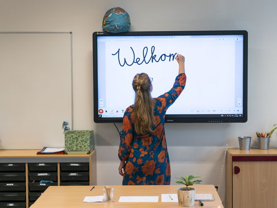 Lerarentekort houdt aan, scholen komen met creatieve oplossingen