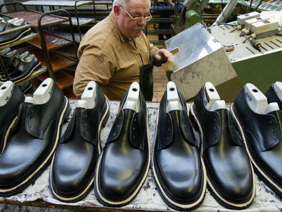 Schoenenmerk Van Lier gaat naar de beurs
