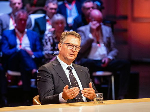 Sven op 1 - Andre Bosman (Uniper): minister moet Crisis- en herstelwet in zetten om energietransitie vlot ...