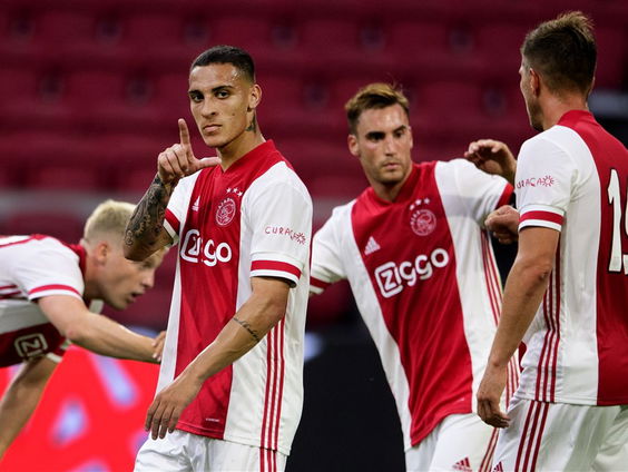 Stand.nl: 95 miljoen euro voor een voetballer is waanzin