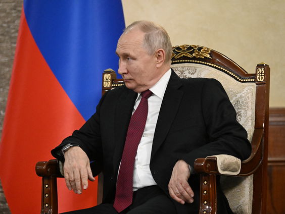 Met welk doel is Poetin in Kirgizië?