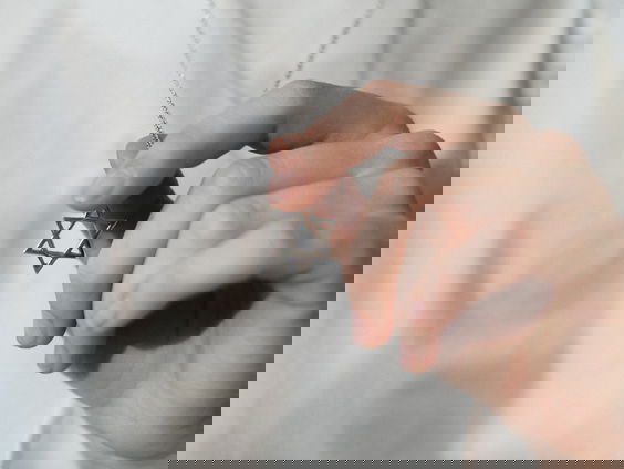 Nieuwe film Frans Bromet ‘Hoe word ik Joods?’