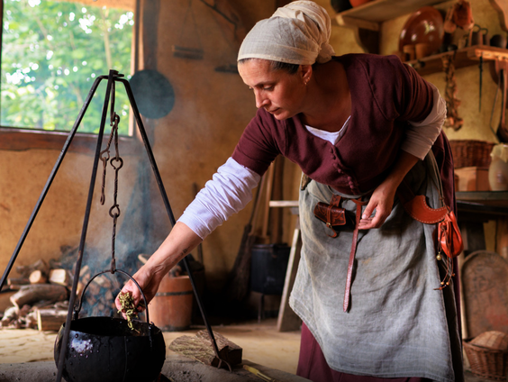 Yvonne Lammers leeft twee maanden in de Middeleeuwen