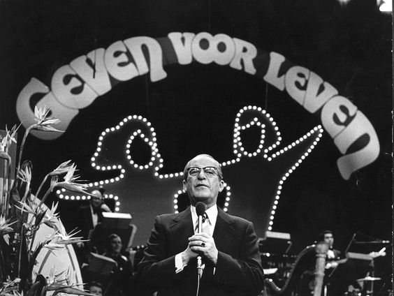 Terug naar 1974: NCRV viert vijftig jarig jublieum met actie 'Geven voor Leven'