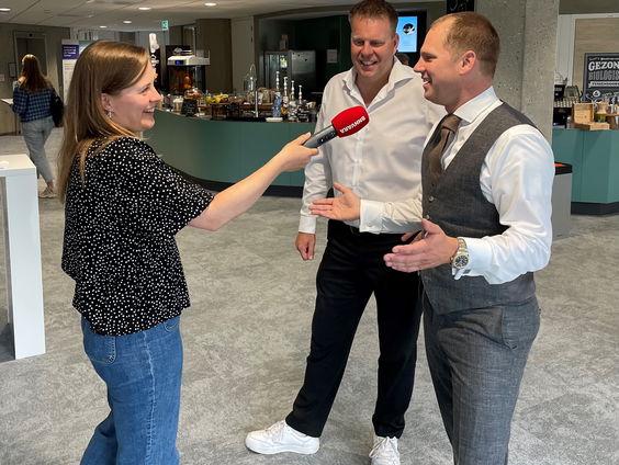 Vraag aan Den Haag: wat doet het Kamerpersoneel tijdens het reces?