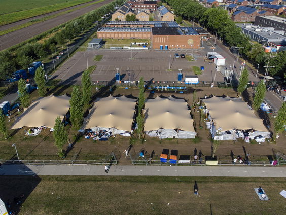 Is er een oplossing te vinden voor de crisis bij het aanmeld- en asielzoekerscentrum in Ter Apel?