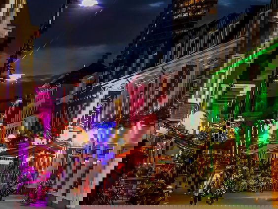 Ode aan Eindhoven door stadsdichter Iris Penning