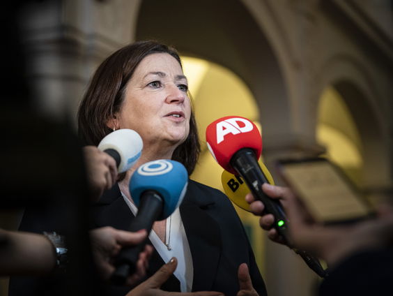 Kabinet stuurt minster Helder naar het WK in Qatar