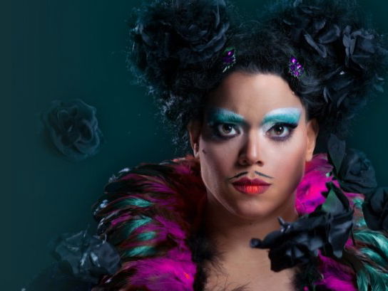 Jaike Belfor in Shakespearevoorstelling 'Twelfth Night'