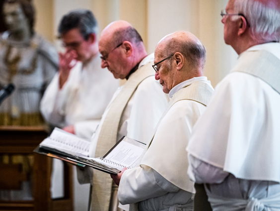Nederlandse katholieken willen grotere rol voor vrouwen in kerk