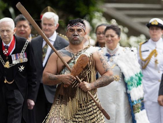Nieuwe rechtse regering in Nieuw-Zeeland richt pijlen op de Maori’s