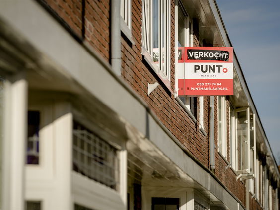 Steeds meer economische daklozen: Wel een inkomen, maar geen thuis