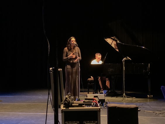 Singer-songwriter Maya Shanti over haar muziek