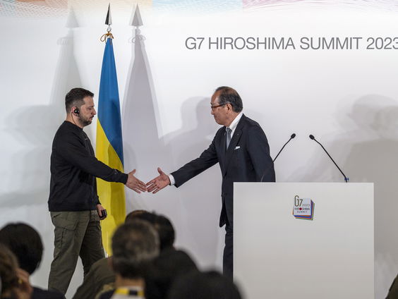 De internationale tour van Zelenksy