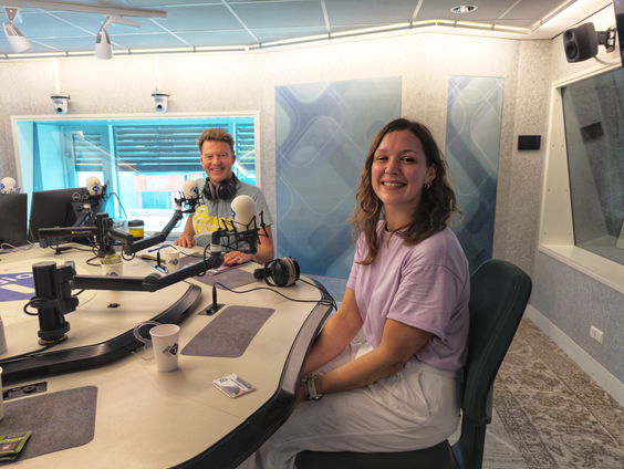 Jim Jansen en Suzie Kamps over wetenschappelijk onderzoek op Lowlands