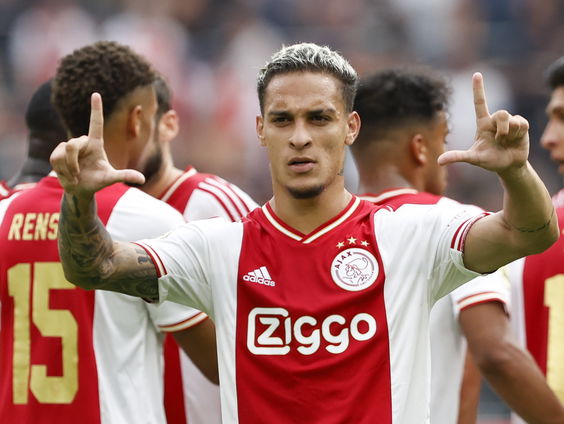 Transfers bij Ajax: Antony bijna zeker weg, Kluivert en El Ghazi mogelijke nieuwkomers