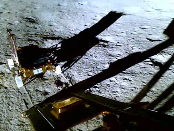 Indiase maanlander gaat niet meer aan