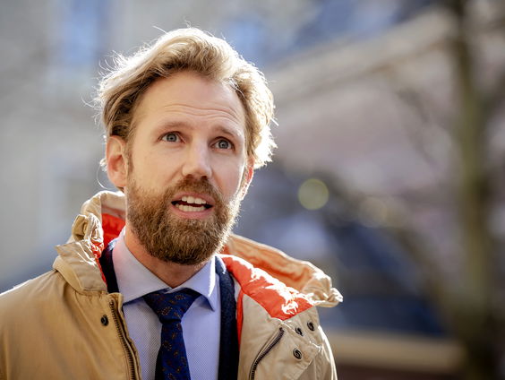 Minister Wiersma soms te fel tegen zijn ambtenaren