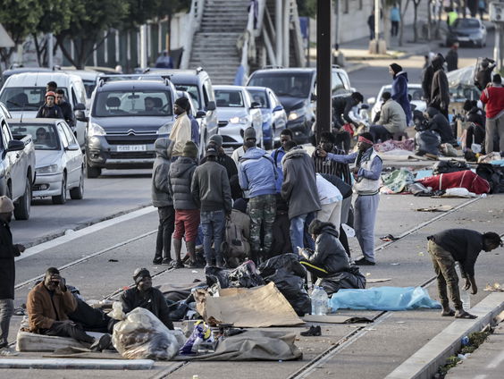 Marokkanen botsen met Afrikaanse migranten