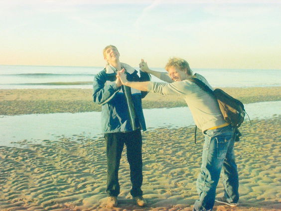 Jonathan Maas schreef een boek over zijn verstandelijk beperkte broer Manuel