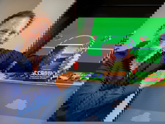 Jeroen Derwort bedacht spel Online Soccer Manager en schreef er het boek SCOREN! over