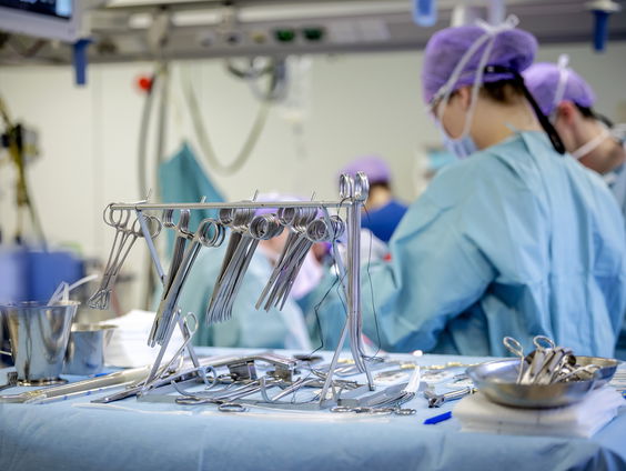 Wat kunnen we leren van vrouwelijke chirurgen?