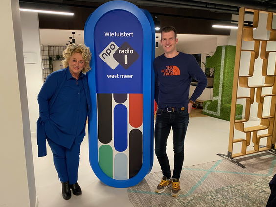 Karin Bloemen viert veertig jaar in het vak met nieuw boek