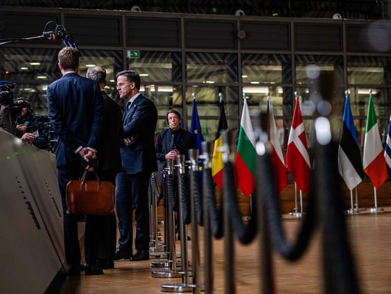 Geen besluit op EU-top over steunpakket voor Oekraïne, gesprekken in januari verder