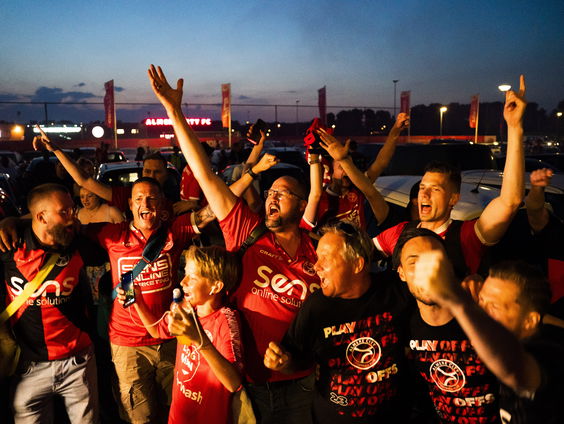 Almere City promoveert naar de eredivisie