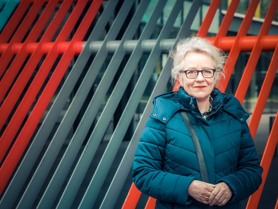 Kunststof - Antoinette Jelgersma, actrice