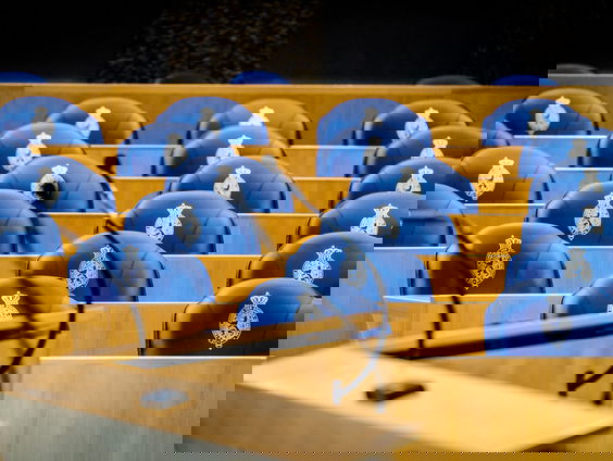 Vraag aan Den Haag: kunnen we ook zonder regering?