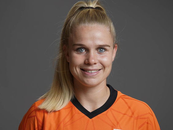 Oud-international Van Es onder indruk van bondscoach Jonker: 'Hij laat iedereen speciaal voelen'