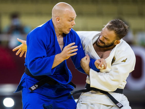 Henk Grol blikt terug op zijn carrière in het boek 'Focus'