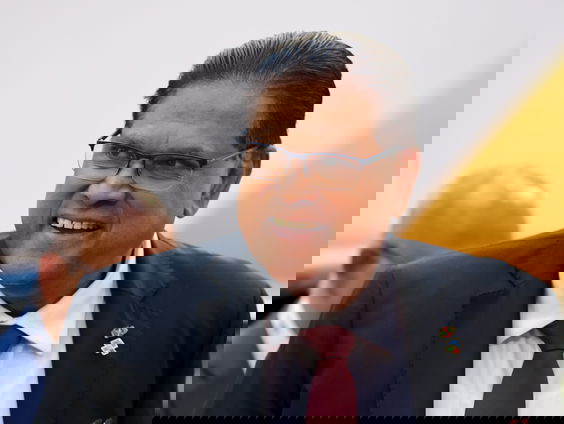 President Santokhi schetst in jaarrede een positief beeld van het straatarme Suriname