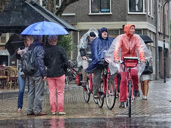 De eeuwige keuze: water afvoeren of opslaan?